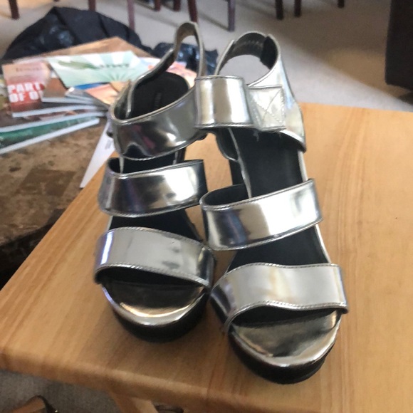 Shoes - Picture 1 of 1